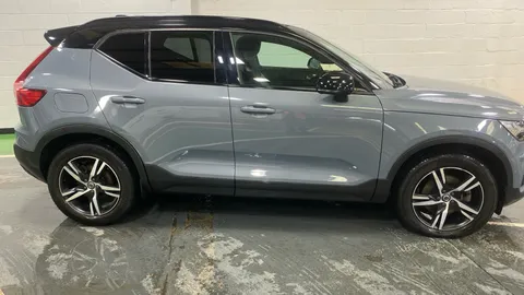 Volvo Xc40 2.0 B4P R DESIGN 5dr Auto