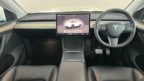 TESLA MODEL Y Performance AWD Auto