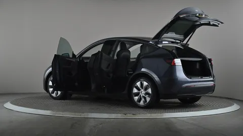 TESLA MODEL Y Long Range AWD Auto