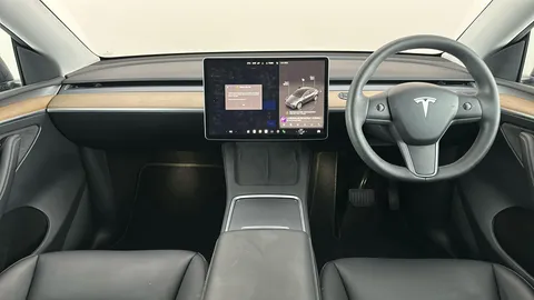 TESLA MODEL Y Long Range AWD Auto