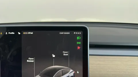 TESLA MODEL Y Long Range AWD Auto