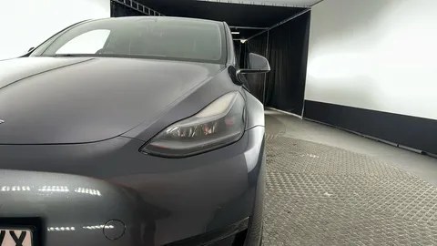 TESLA MODEL Y Long Range AWD Auto