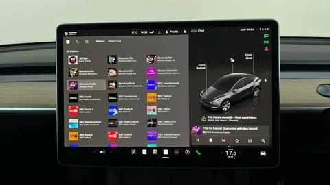 TESLA MODEL Y Long Range AWD Auto