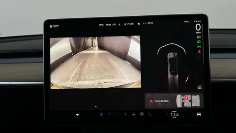 TESLA MODEL Y Long Range AWD Auto