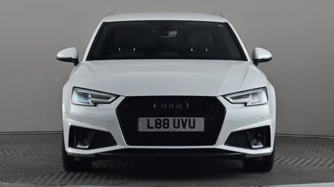 AUDI A4 35 TFSI S Line