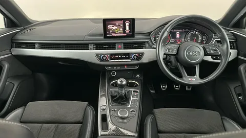 AUDI A4 35 TFSI S Line