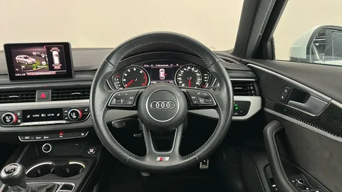AUDI A4 35 TFSI S Line
