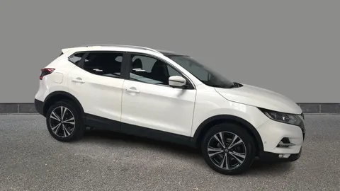 Nissan Qashqai 1.3 DiG-T N-Connecta