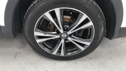 Nissan Qashqai 1.3 DiG-T N-Connecta