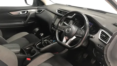 Nissan Qashqai 1.3 DiG-T N-Connecta