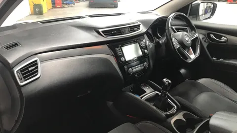 Nissan Qashqai 1.3 DiG-T N-Connecta