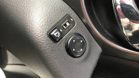 Nissan Qashqai 1.3 DiG-T N-Connecta