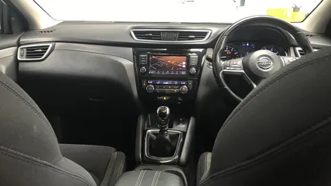 Nissan Qashqai 1.3 DiG-T N-Connecta