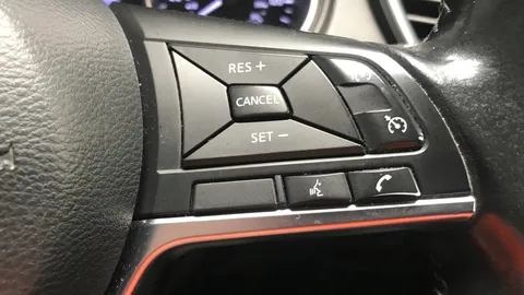 Nissan Qashqai 1.3 DiG-T N-Connecta