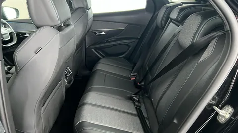 Peugeot 3008 1.6 Hybrid 180 Allure Premium+ e-EAT8
