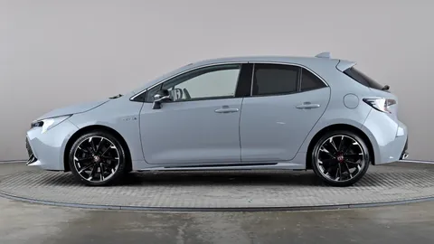 Toyota Corolla 2.0 VVT-i Hybrid GR Sport CVT