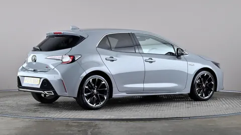 Toyota Corolla 2.0 VVT-i Hybrid GR Sport CVT