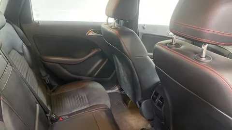 MERCEDES-BENZ B CLASS B180d AMG Line Premium Auto