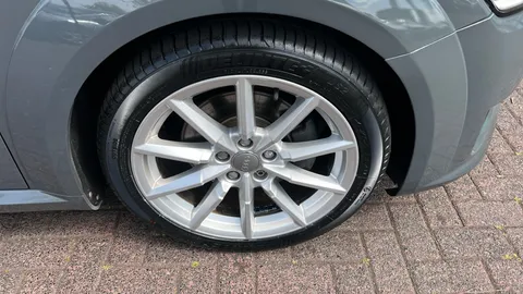 AUDI TT 1.8T FSI Sport
