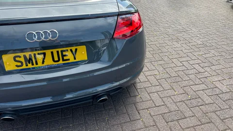 AUDI TT 1.8T FSI Sport