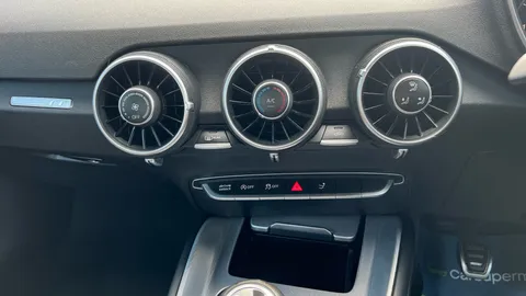 AUDI TT 1.8T FSI Sport