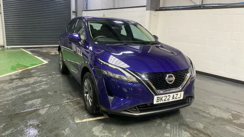 NISSAN QASHQAI 1.3 DiG-T MH Visia