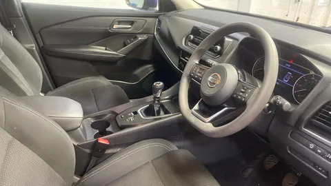 NISSAN QASHQAI 1.3 DiG-T MH Visia