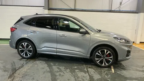 FORD KUGA 2.5 PHEV ST-Line X Edition CVT