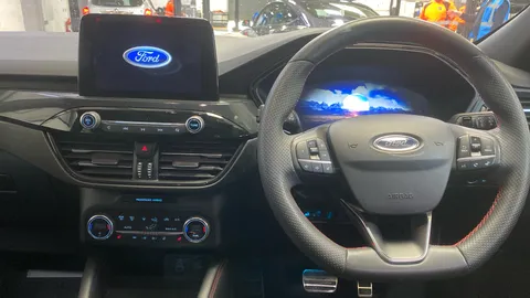 FORD KUGA 2.5 PHEV ST-Line X Edition CVT