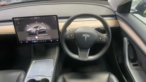 TESLA MODEL 3 Long Range AWD Auto