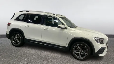 MERCEDES-BENZ GLB GLB 200 AMG Line 7G-Tronic