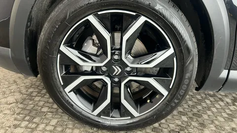 Citroen C4 100kW Shine Plus 50kWh 5dr Auto