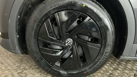 VOLKSWAGEN ID.4 125kW Life Pure Perform 52kWh Auto[110kW Ch]