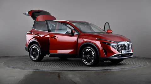 NISSAN QASHQAI 1.3 DiG-T MH N-Connecta