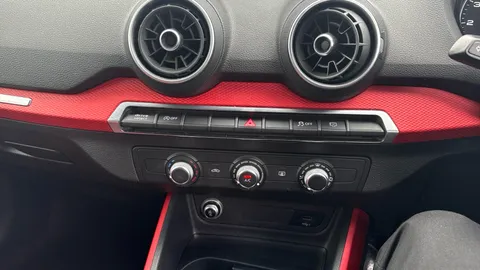 AUDI Q2 1.0 TFSI Sport