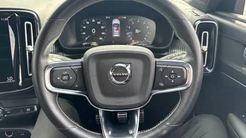 VOLVO XC40 1.5 T3 [163] R DESIGN