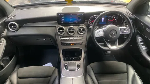 MERCEDES-BENZ GLC GLC 220d 4Matic AMG Line 9G-Tronic