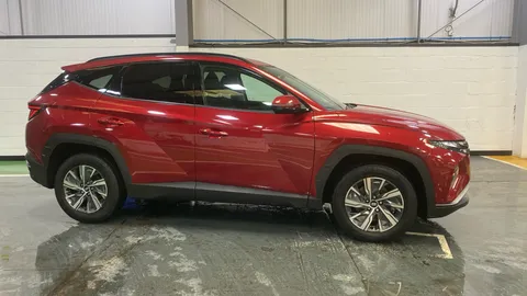 HYUNDAI TUCSON 1.6 TGDi Hybrid 230 SE Connect 2WD Auto