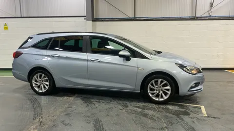 VAUXHALL ASTRA 1.0T ecoTEC Tech Line Nav