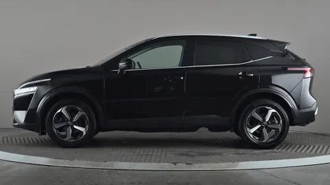 NISSAN QASHQAI 1.3 DiG-T MH N-Connecta