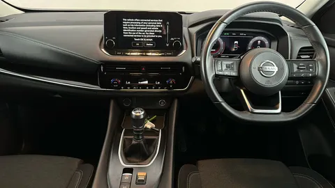 NISSAN QASHQAI 1.3 DiG-T MH N-Connecta