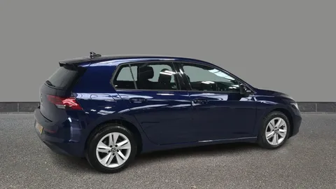 VOLKSWAGEN GOLF 1.5 TSI Life