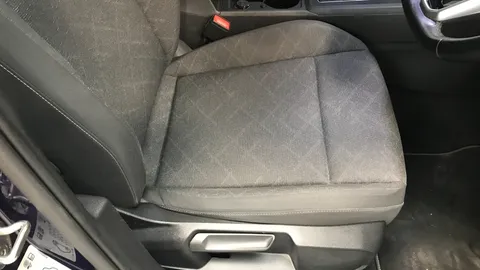 VOLKSWAGEN GOLF 1.5 TSI Life