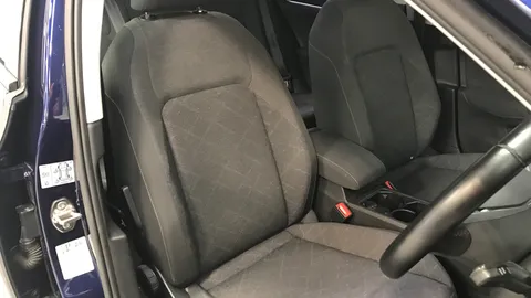 VOLKSWAGEN GOLF 1.5 TSI Life