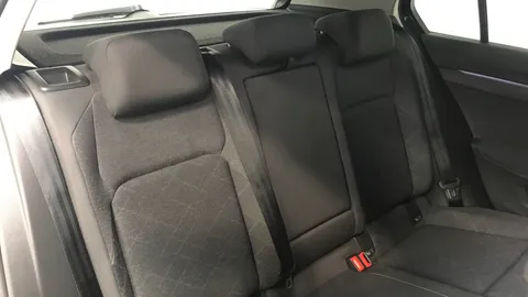 VOLKSWAGEN GOLF 1.5 TSI Life