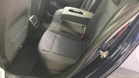 VOLKSWAGEN GOLF 1.5 TSI Life