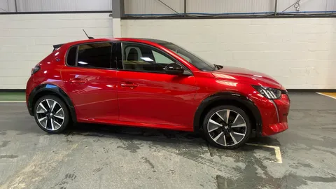 PEUGEOT 208 100kW GT Premium 50kWh Auto