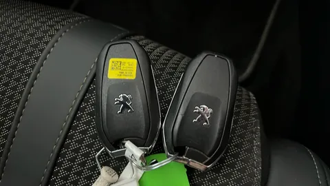 PEUGEOT 2008 1.2 PureTech 130 GT