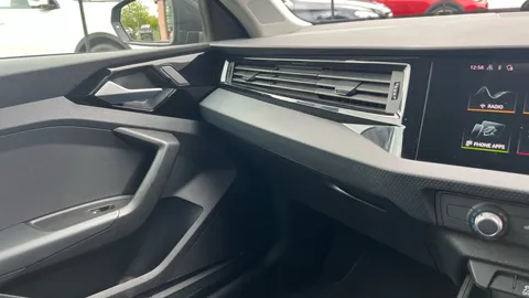 AUDI A1 30 TFSI 110 Technik