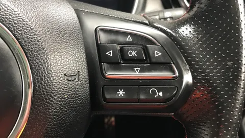 MG MOTOR UK HS 1.5 T-GDI PHEV Exclusive Auto